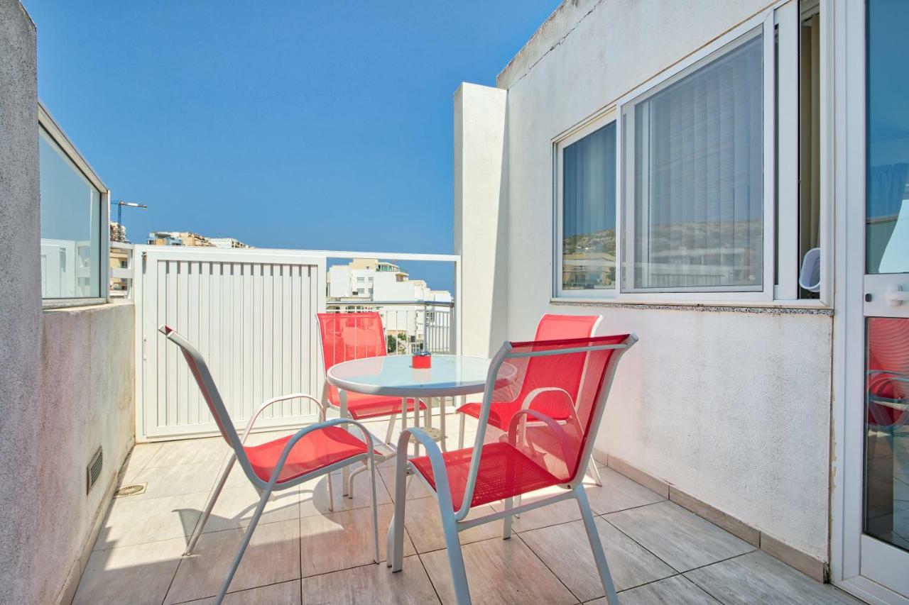 Hv12 - Sea Front Penthouse Lägenhet St. Paul's Bay Exteriör bild