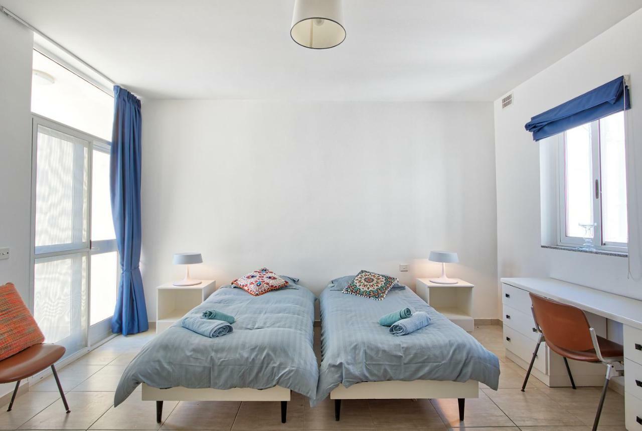 Hv12 - Sea Front Penthouse Lägenhet St. Paul's Bay Exteriör bild