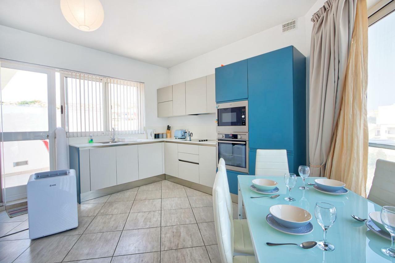 Hv12 - Sea Front Penthouse Lägenhet St. Paul's Bay Exteriör bild